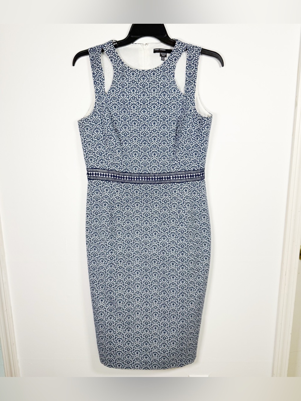 MAGGIE LONDON Navy White Printed Cutout Midi Sleeveless Sheath Dress Sz 12